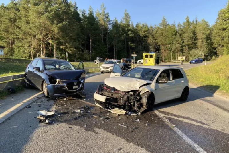 Arconciel  FR – Unfall mit drei Verletzten
