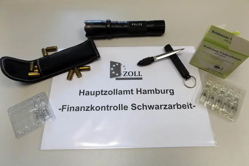 Hamburg - Verbotene Waffen und Dopingmittel sichergestellt