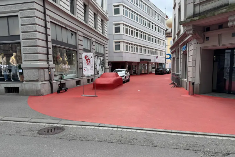 Unfall in St.Gallen – Autofahrer übersieht E-Scooterfahrerin