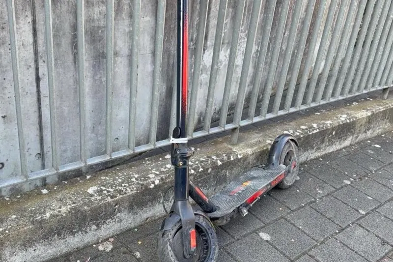 Stein am Rhein SH – E-Scooterlenkerin bei Unfall mit Auto verletzt