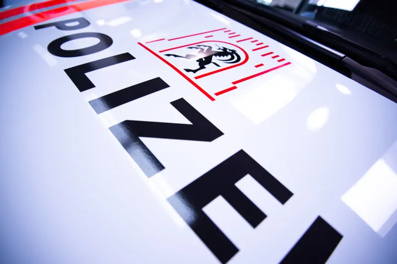 Unfall in Chur GR – Auto kollidiert mit Velofahrer am Kreisel
