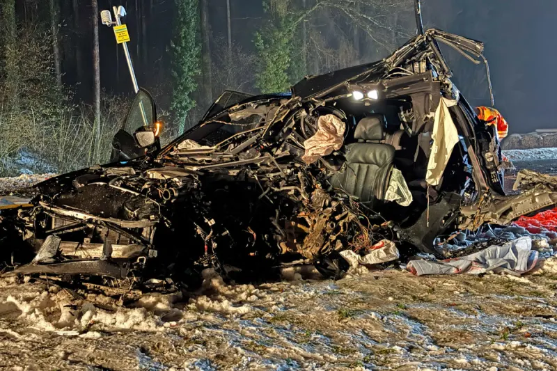 Hüttwilen TG – Schwerer Unfall zwischen Pkw und Postauto