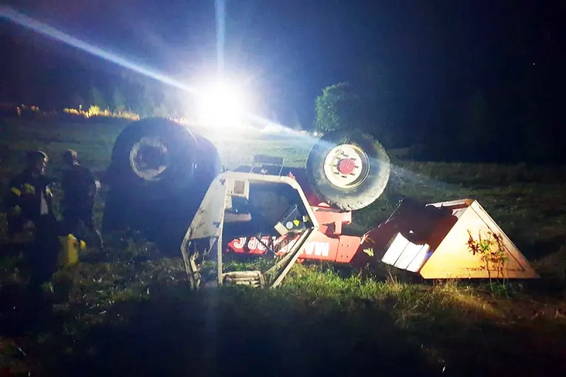 Landwirtschaftlicher Unfall in Eberdorf - Arbeitsmaschine stürzte 100 Meter über Steilhang