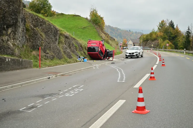 Ebnat-Kappel SG – Unfall nach Sekundenschlaf