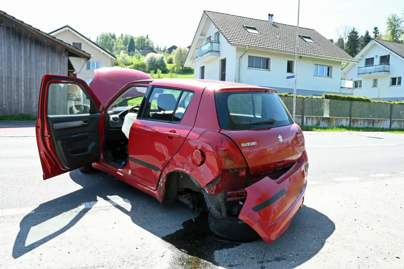 Mauensee LU – Unfall nach Spurwechsel