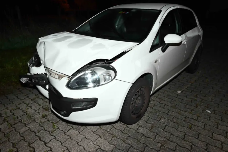  Verkehrsunfall in Diepoldsau SG - Unfallstelle nach Selbstunfall verlassen