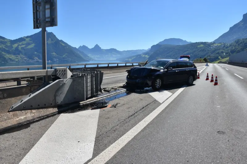 Verkehrsunfall in Beckenried NW - Personenwagen kollidiert auf der A2 mit Anpralldämpfer