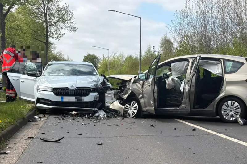 Buxtehude – Frontaler Unfall mit sechs Verletzten