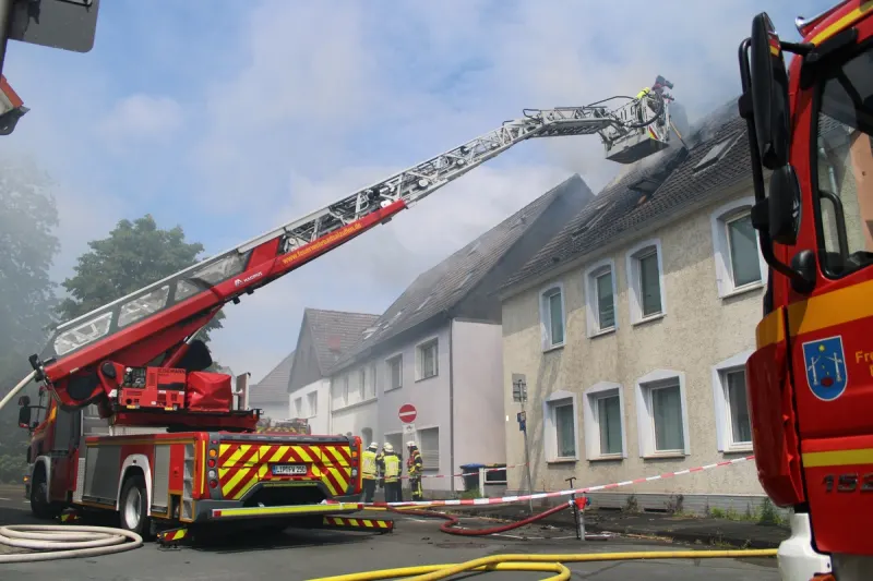 Bad Salzuflen - Brand in Mehrfamilienhaus mit Todesfolge