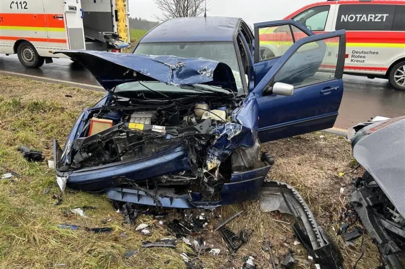 Auw bei Prüm RP - Verkehrsunfall fordert mehrere Verletzte