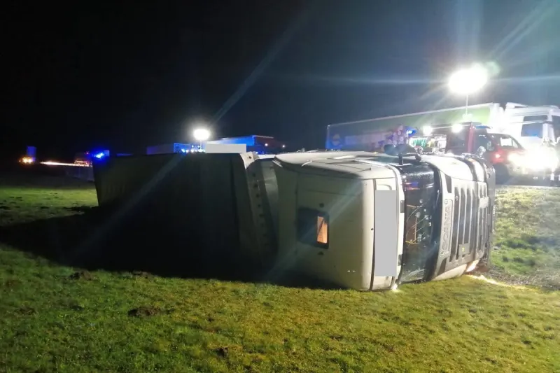 A9 Deutschfeistritz – Sattelzug kippte um