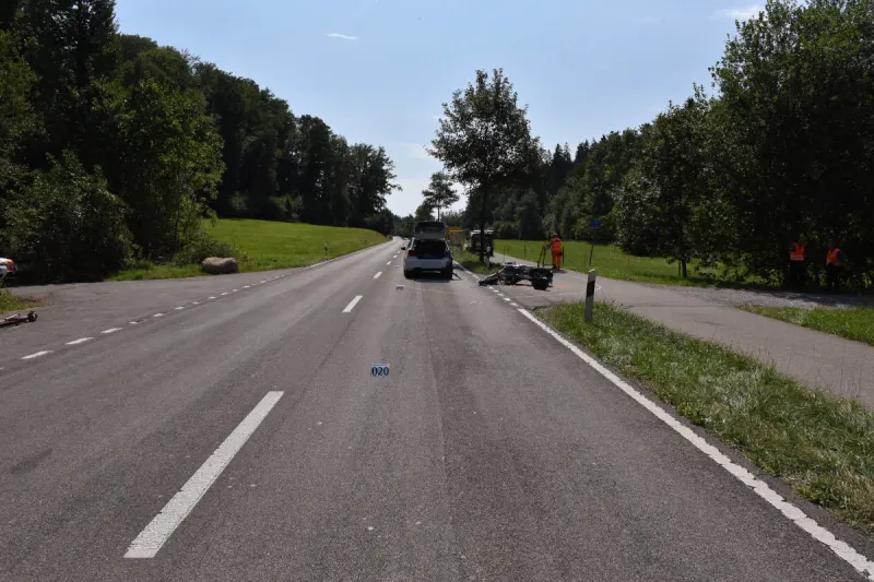 Illnau-Effretikon ZH – Motorradlenker bei Auffahrkollision schwer verletzt