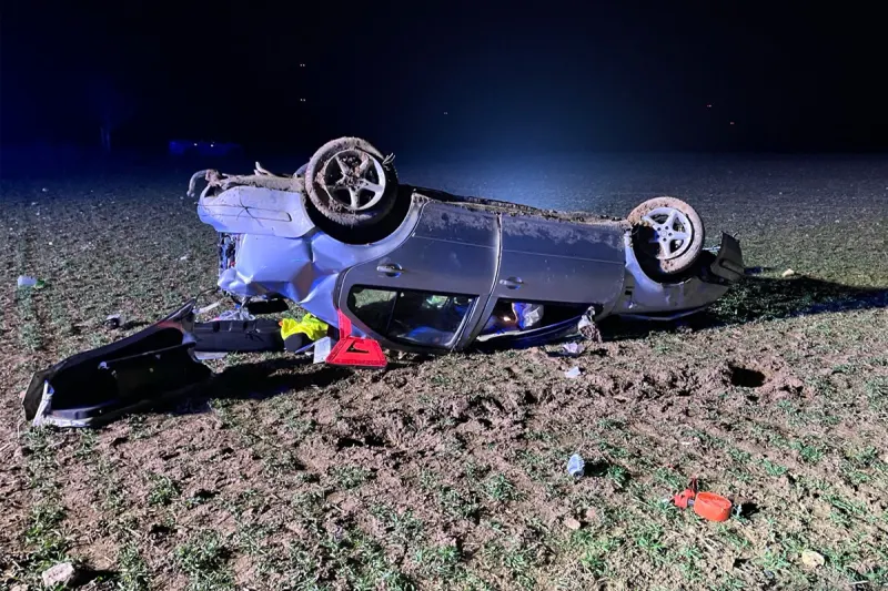 Kindenheim – 16-Jähriger überschlägt sich mit Auto