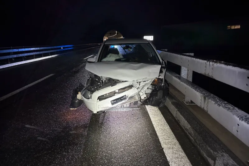 A3 Filzbach GL – Unfall auf nasser Fahrbahn
