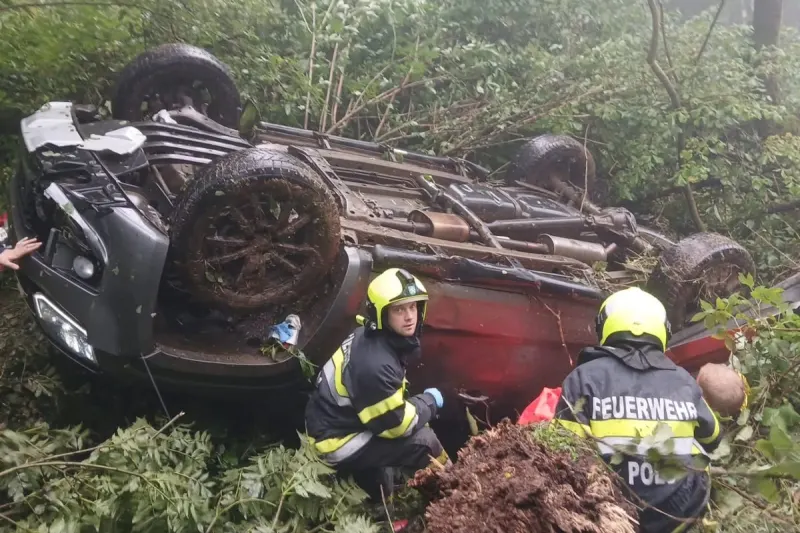Unfall in Pöls ST – Pick-up stürzt 200 Meter in die Tiefe