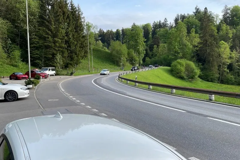 Unterägeri ZG - Widersprüchliche Aussagen nach Verkehrsunfall