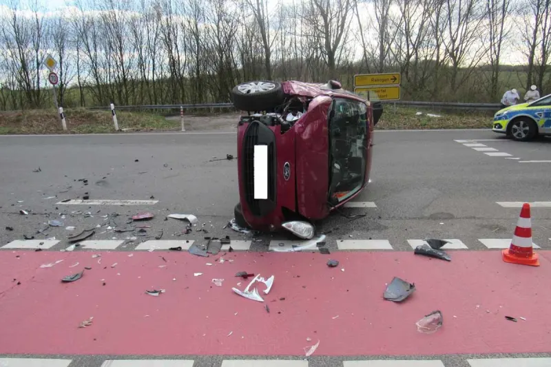 Mettmann - 19-Jährige baut Unfall