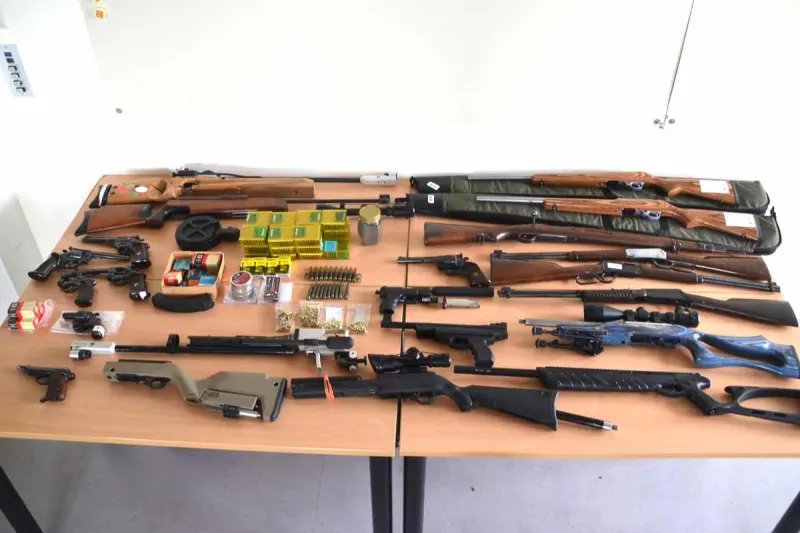 Hage - Waffen und Munition sichergestellt 
