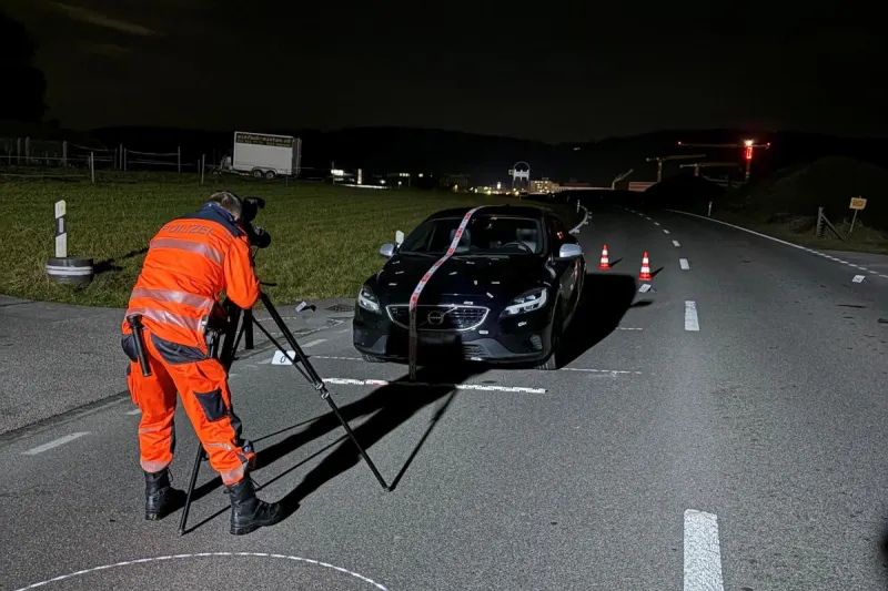 Unfall in Embrach ZH – Ehepaar von Auto erfasst und verletzt