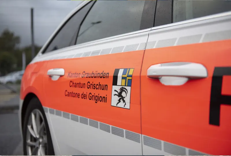 A13 Roveredo GR – Autofahrer fährt 20 Kilometer als Falschfahrer