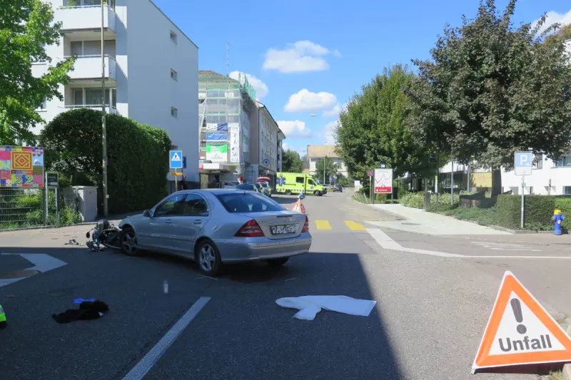 Allschwil BL – Kollision zwischen Personenwagen und Motorrad
