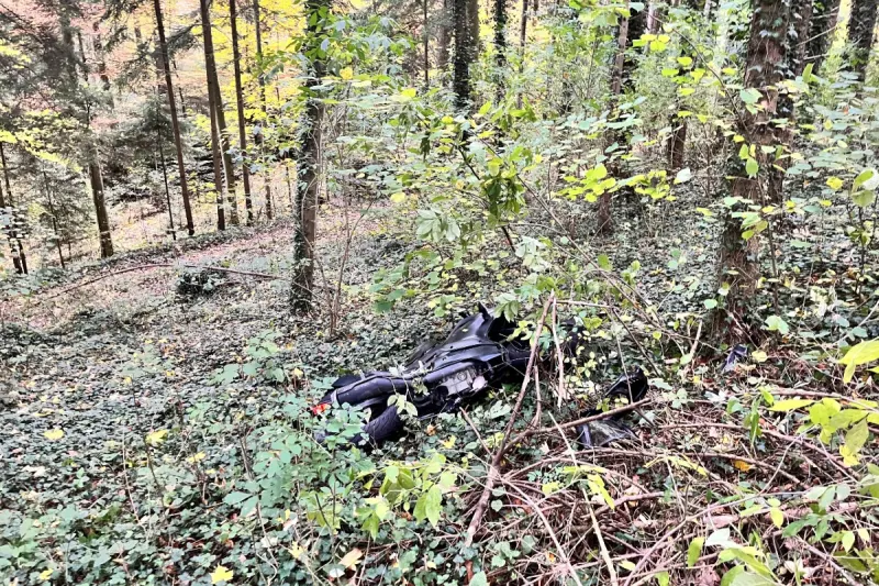 Gachnang TG - Jugendlicher Motorradfahrer schwer verletzt - Verkehr musste umgeleitet werden