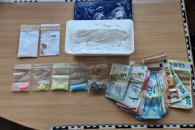 Hagen-Mittelstadt NW - Mutmaßlichen Drogendealer erwischt