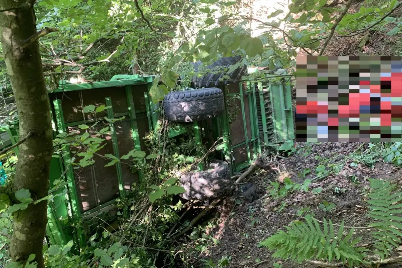 Saland ZH - Arbeitsunfall mit Traktor fordert Schwerverletzen