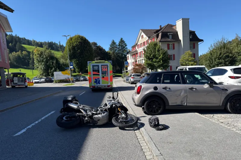 Jakobsbad AI – Motorradfahrer erleidet mehrere Brüche bei Unfall