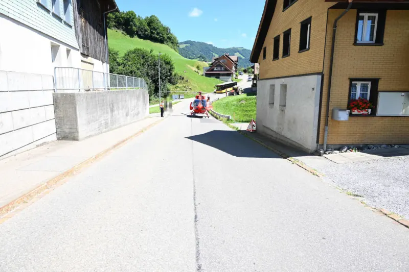 Goldingen SG – Motorradfahrer ohne Helm bei Selbstunfall verletzt