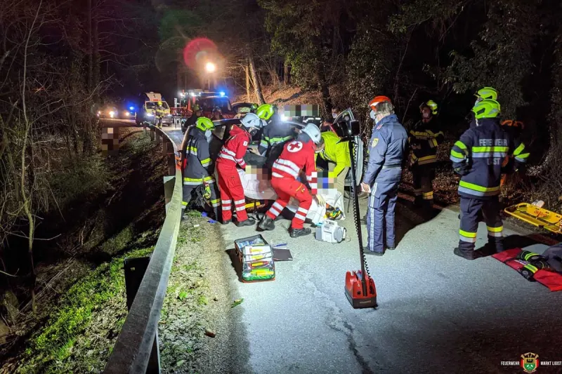 Unterwald - Gegen Baum geprallt und schwer verletzt