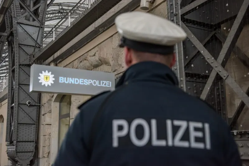 Aachen - 18-Jähriger wird in Strafsachen von 6 Behörden mit Fahndung gesucht