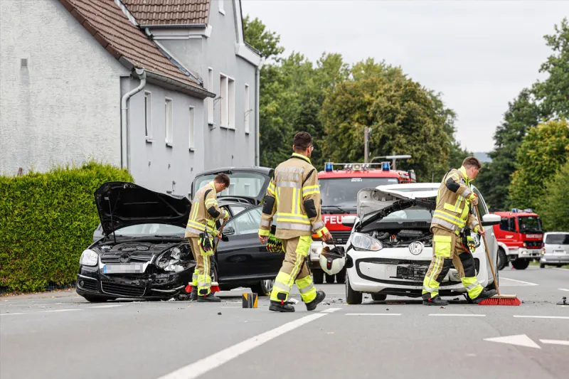 Iserlohn NW – Vier Verletzte bei Unfall darunter ein Säugling