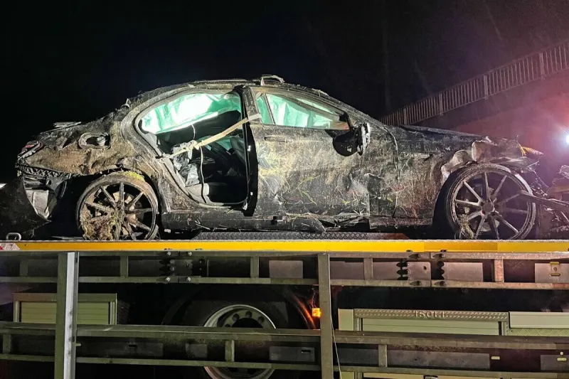 Sirnach TG - Auto stürzt bei Unfall acht Meter hinunter 