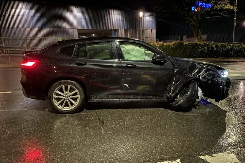 Steinhausen ZG – Betrunkener Fahrer verursacht Unfall