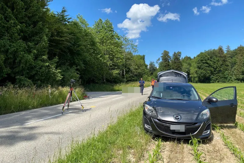 Gächliwil SO – Fahrradlenkerin nach Kollision mit Auto verstorben