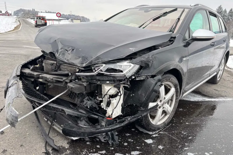 Littau LU – Unfall an Verzweigung