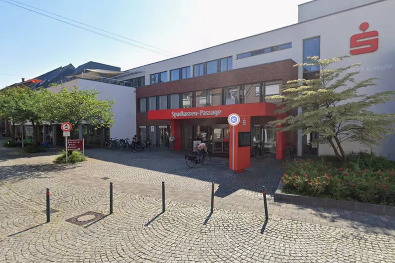 Halle (Westf.) –  Bankschließfächer in Sparkasse aufgebrochen