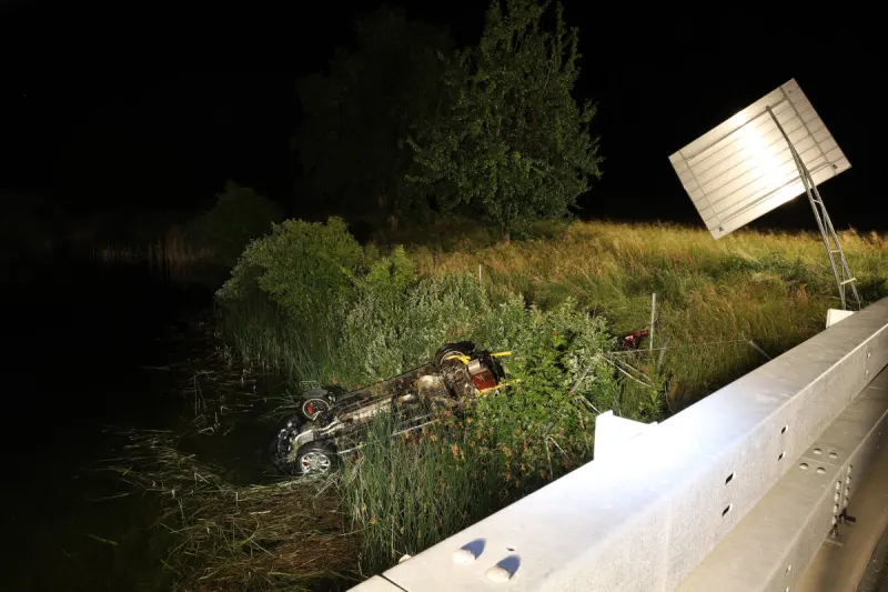 Drama in Mollis GL – Auto landet bei Unfall in einem Graben  – Fahrer tot