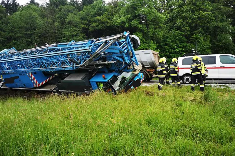 Söding-Sankt Johann - Totalsperre nach Unfall mit Kranwagen