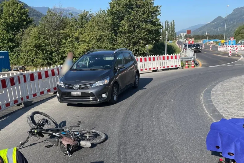 Domat/Ems GR – Kollision im Kreisel