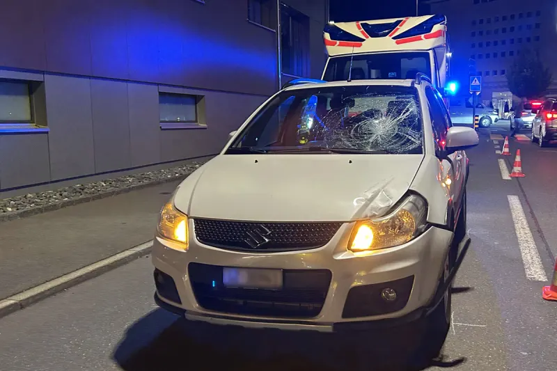 Einsiedeln SZ – Fussgänger bei Verkehrsunfall erheblich verletzt