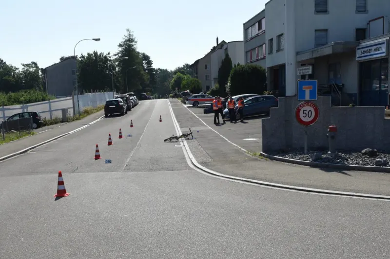 Dällikon ZH – Schwer verletzten Velofahrer aufgefunden
