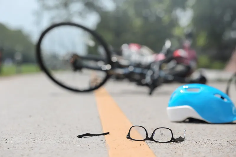 St. Gilgen S – Radfahrer flüchtet nach Unfall mit Verletzter