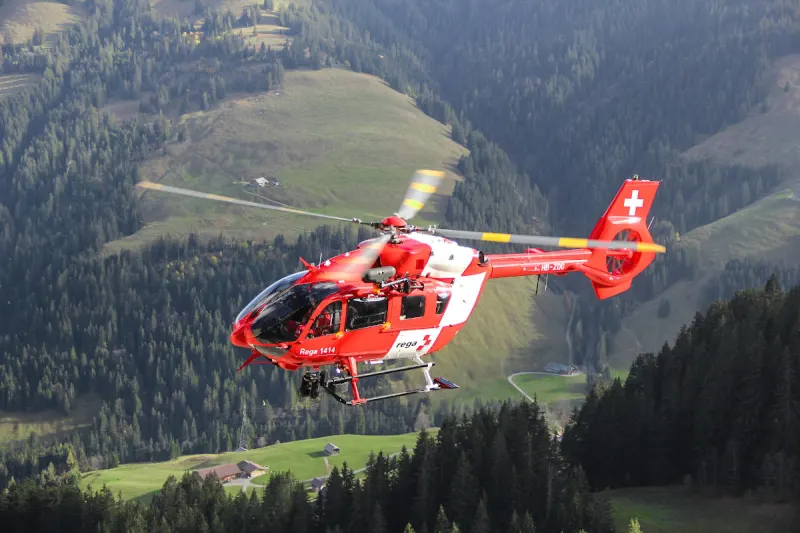 Rega-Einsatz in Oltingen BL - Radfahrer nach Sturz schwer verletzt 