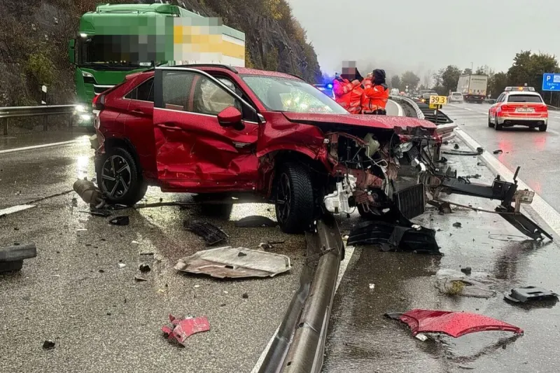 A2 bei Hägendorf SO – Fünf Autos in Unfall verwickelt