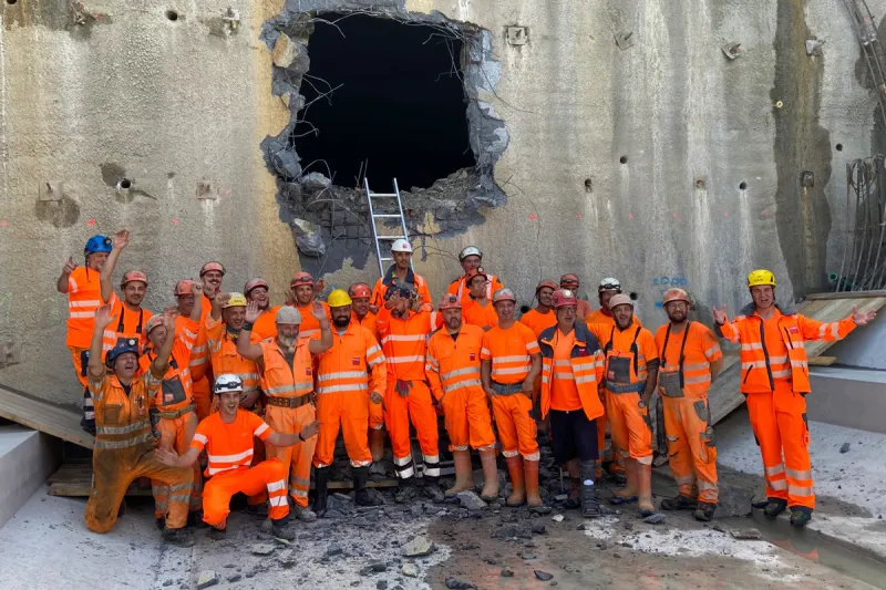 Durchschlagfeier in Cham ZG – Tunnel Städtlerwald durchstochen