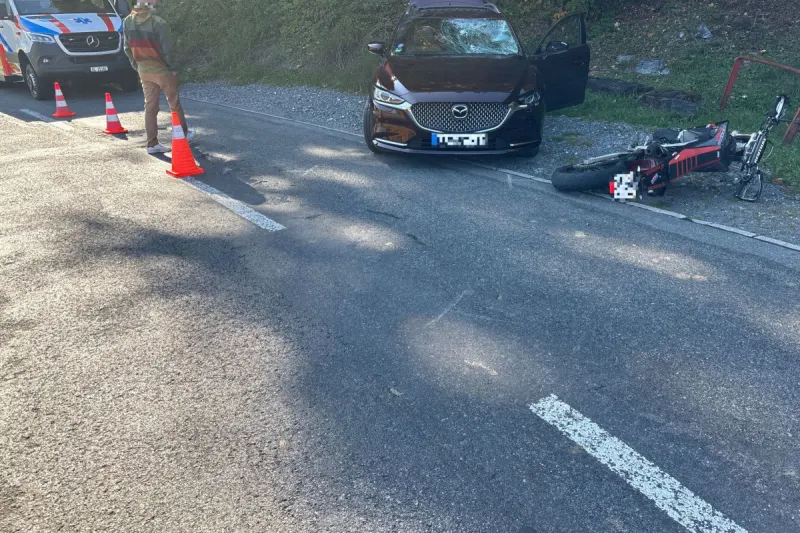 Linthal GL – Motorradfahrer bei Unfall verletzt
