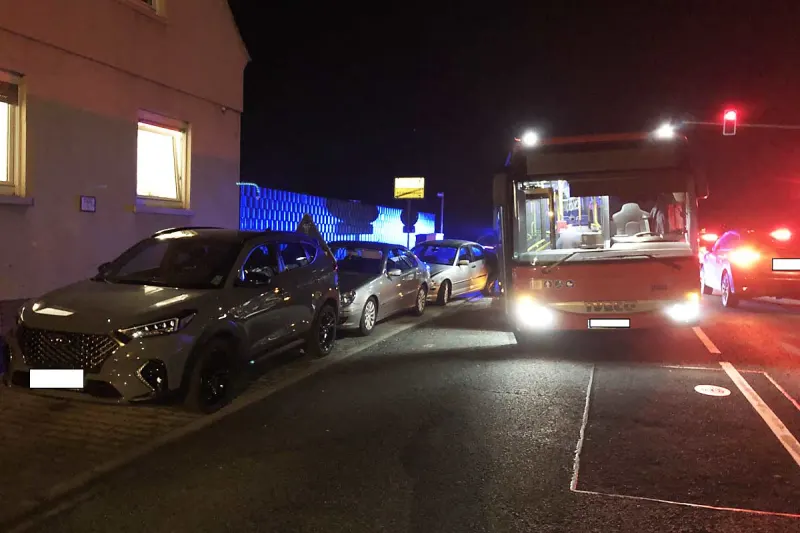 Rheindürkheim - Unfall mit Linienbus