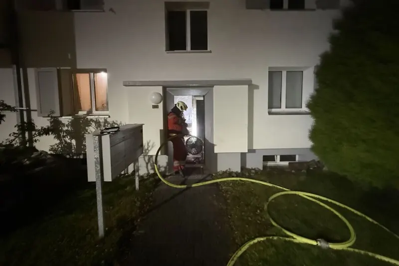 Netstal GL – Kellerbrand in Mehrfamilienhaus